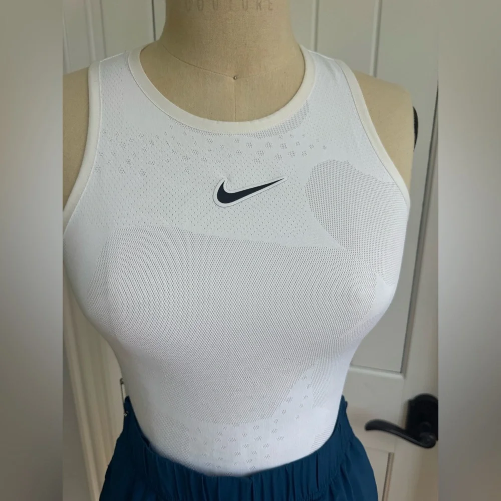 Nike women’s tennis 🎾 outfit size XS